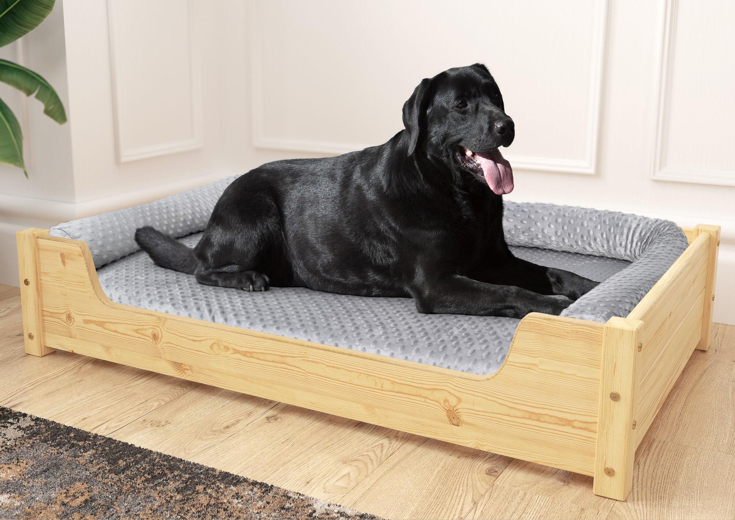 Hundebett, Holzbett, Graues Bettlaken, Schwarzer Hund, Liegeplatz, XL Hundebett Kiefer natur