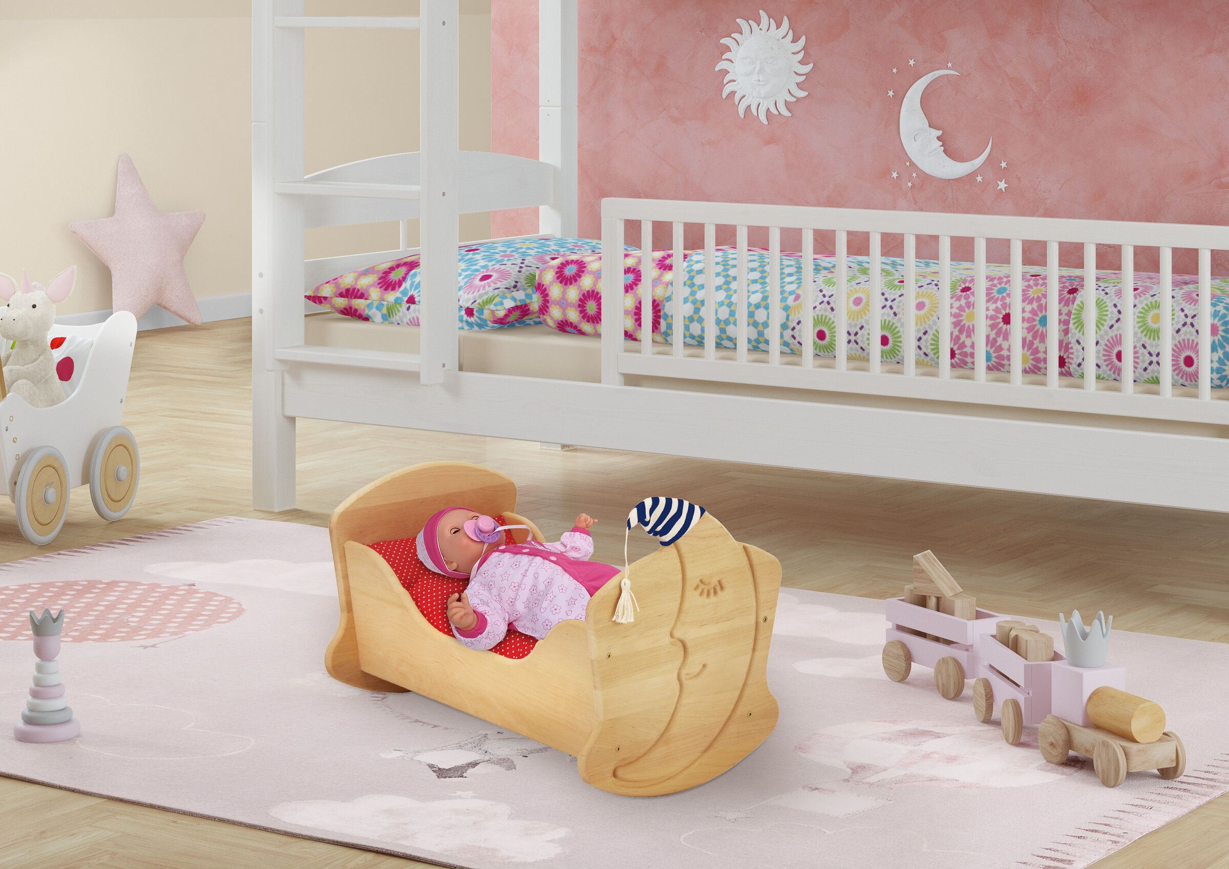 Kinderzimmer, Babybett, Holzbett, Spielzeug, Mädchenzimmer, Puppenbettchen als Holzwiege