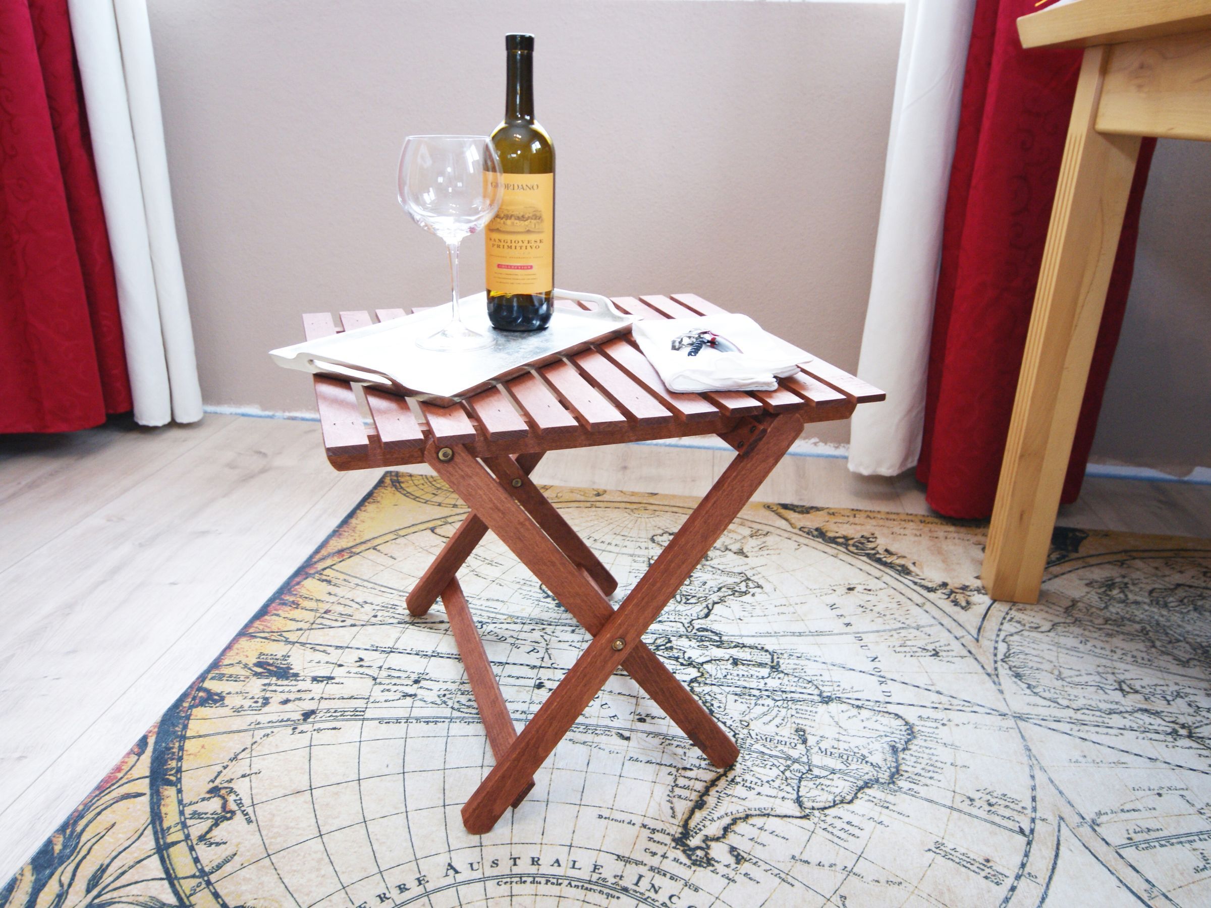 Wein, Glas, Flasche, Tisch, Holz, Gartenbeistelltischchen