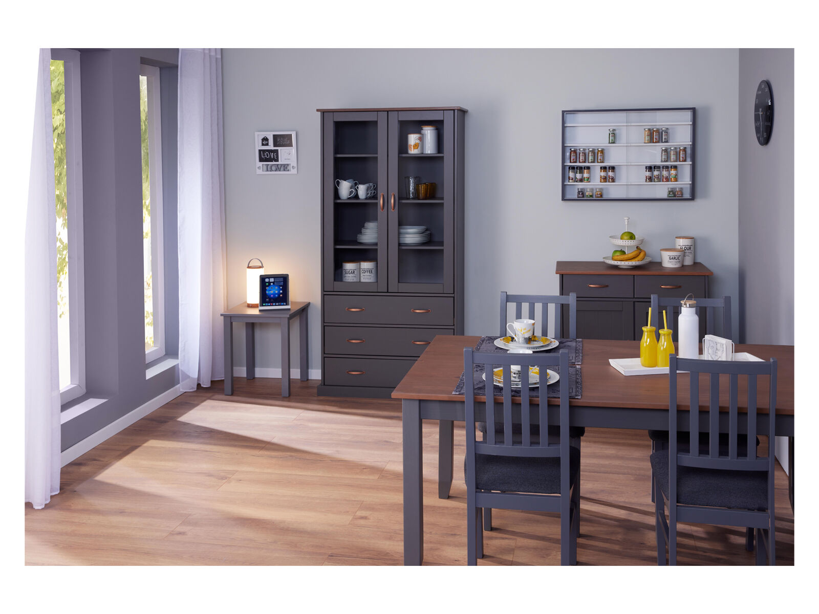 Esstisch, Wohnzimmer Möbel, Vitrine, Dänisches Design, Küche Stauraum, Esszimmer mit grauer Küchenvitrine