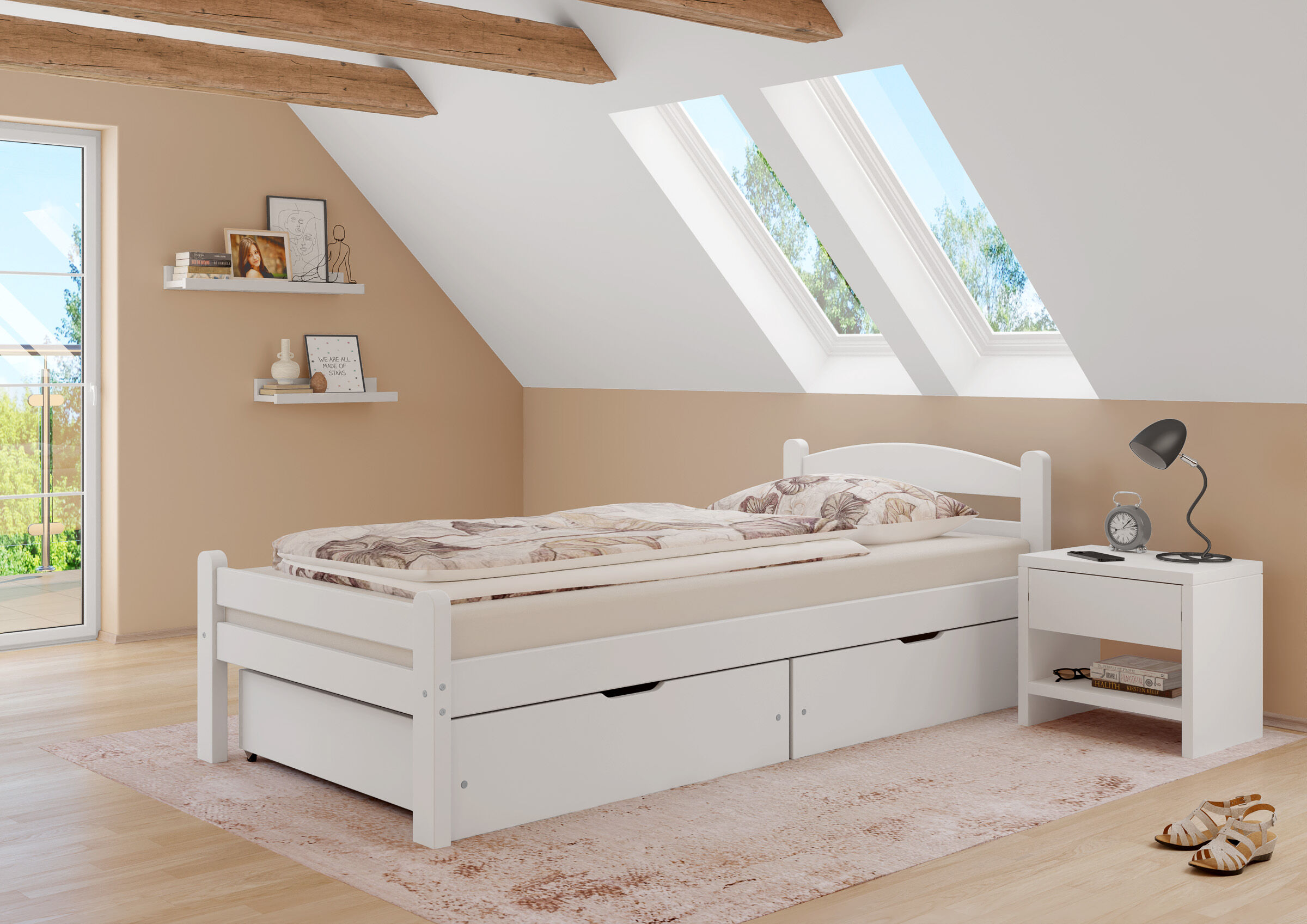 Innenarchitektur, Wohnen, Dachboden, Bett, Lampe, Weiße Schubladen aus Buche unten Bett