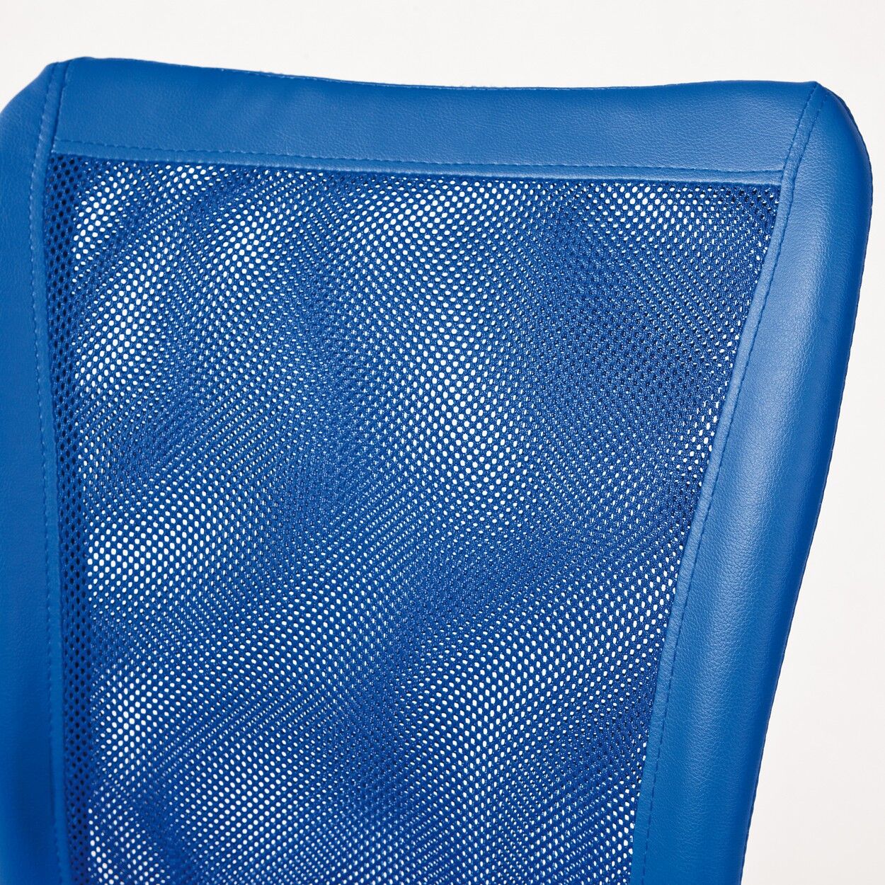 Stuhl, Mesh-Netz, Blau, Sitzkomfort, Kunstleder, Bürostuhl Detailansicht Rückenlehen Mesh