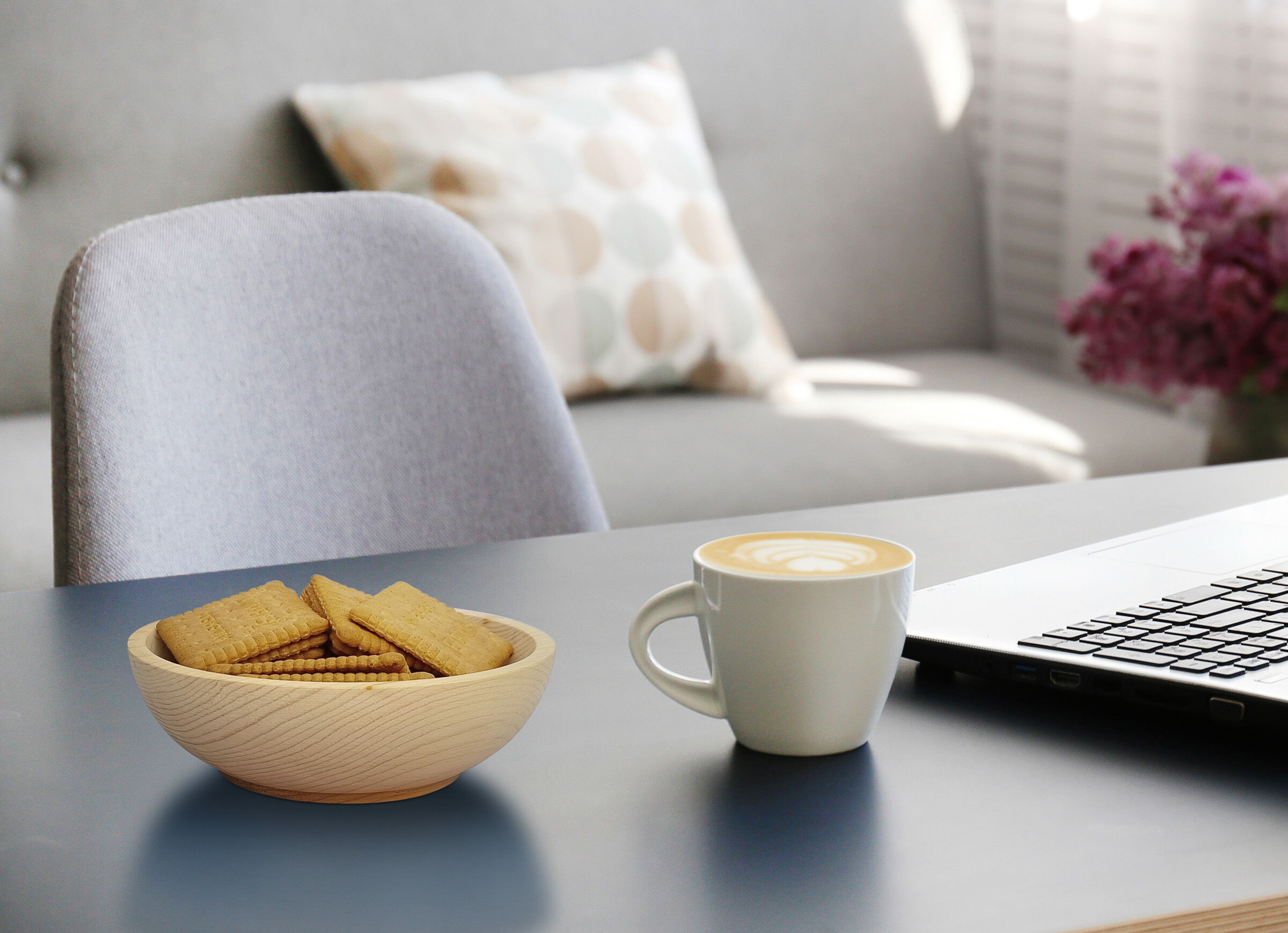 Kaffeebecher, Keksdose, Cookies, Laptop, Kaffee, Zirbenschale