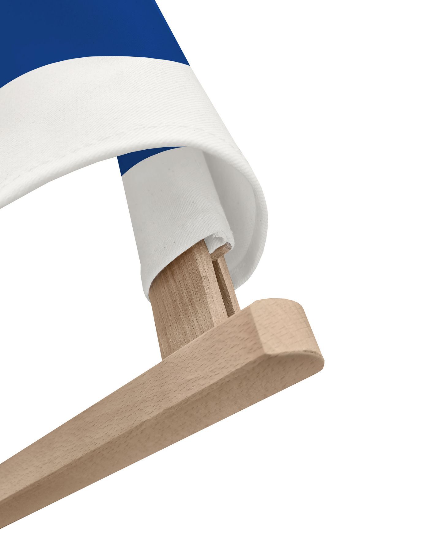 lampe,  LED,  Holz,  Stoffschirm,  blau-weiß, Buchenholzstuhul im Detail mit Blau-weißem Stoff
