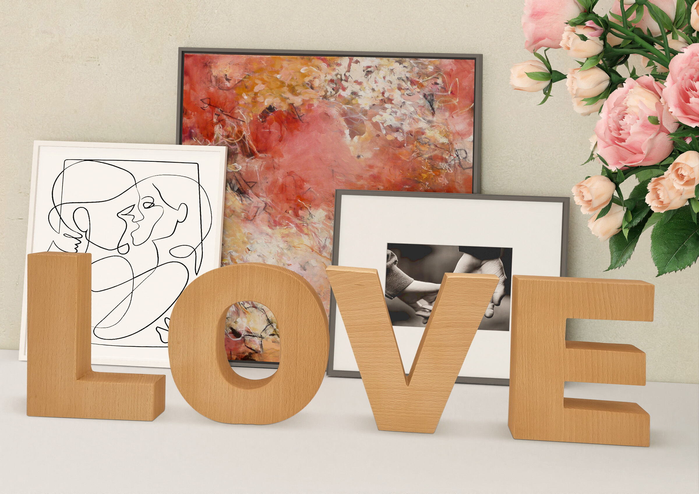 LOVE Buchstaben aus Buche