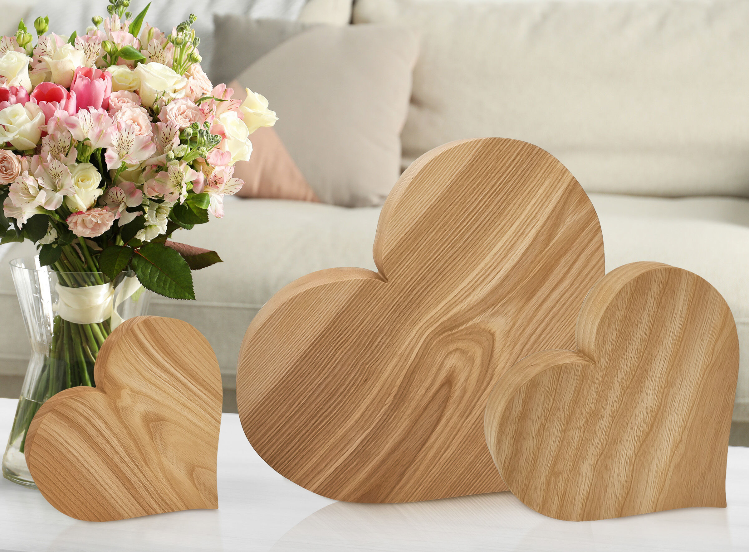 Holzherz, Herzdeko, Holzfiguren, Holzskulptur, Dekoration, Kleines Mittleres und Großes Herz zusammen