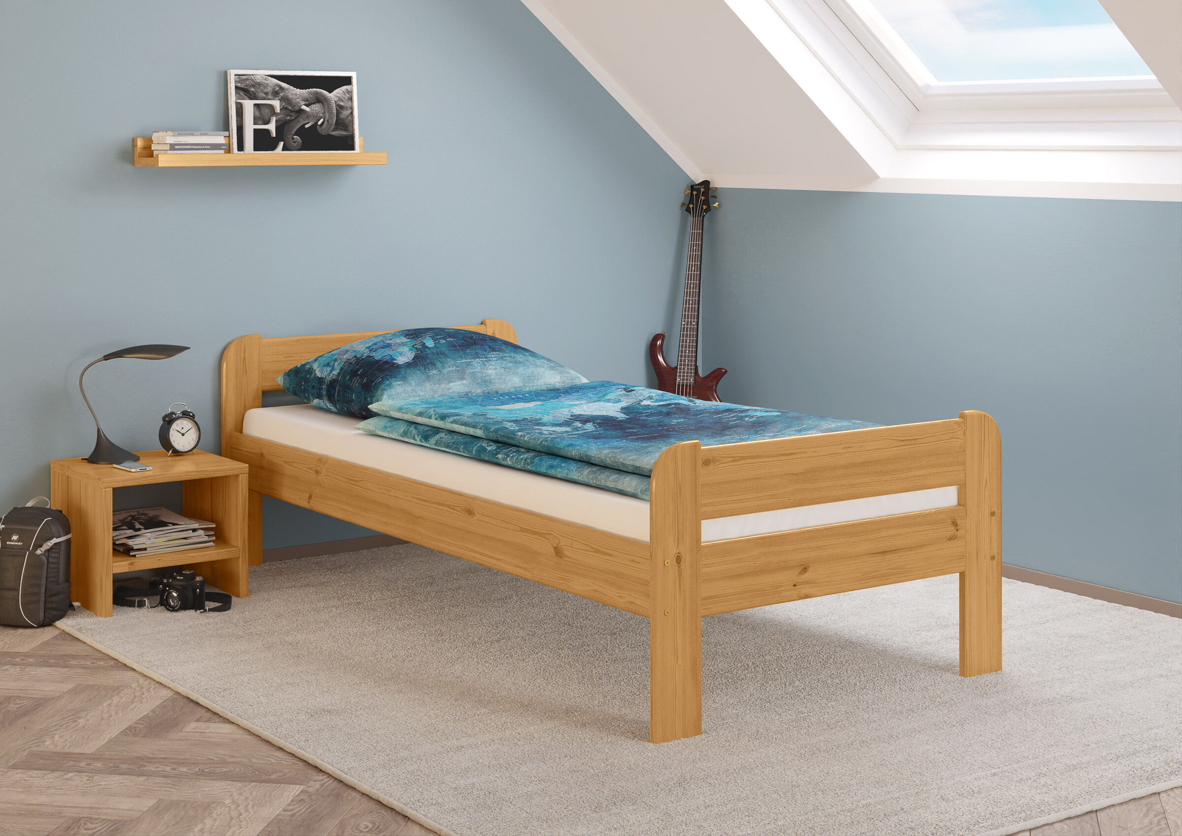 Holzbett, Einzelbett, Bett, Kinderzimmer?, Blaues-Thema, Massivholzbett 90x200 im Schlafzimmer