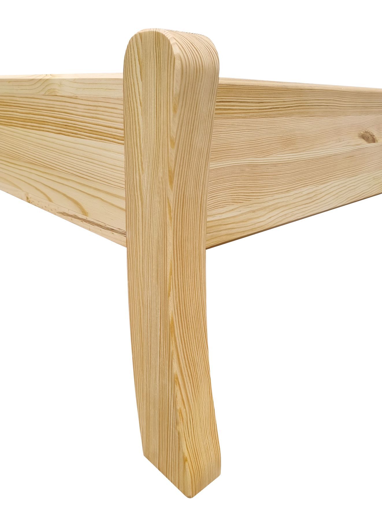 Holz, Holzbett, Bettgestell, Lärche, naturholz, Detailbild des geschwungenen Fußes