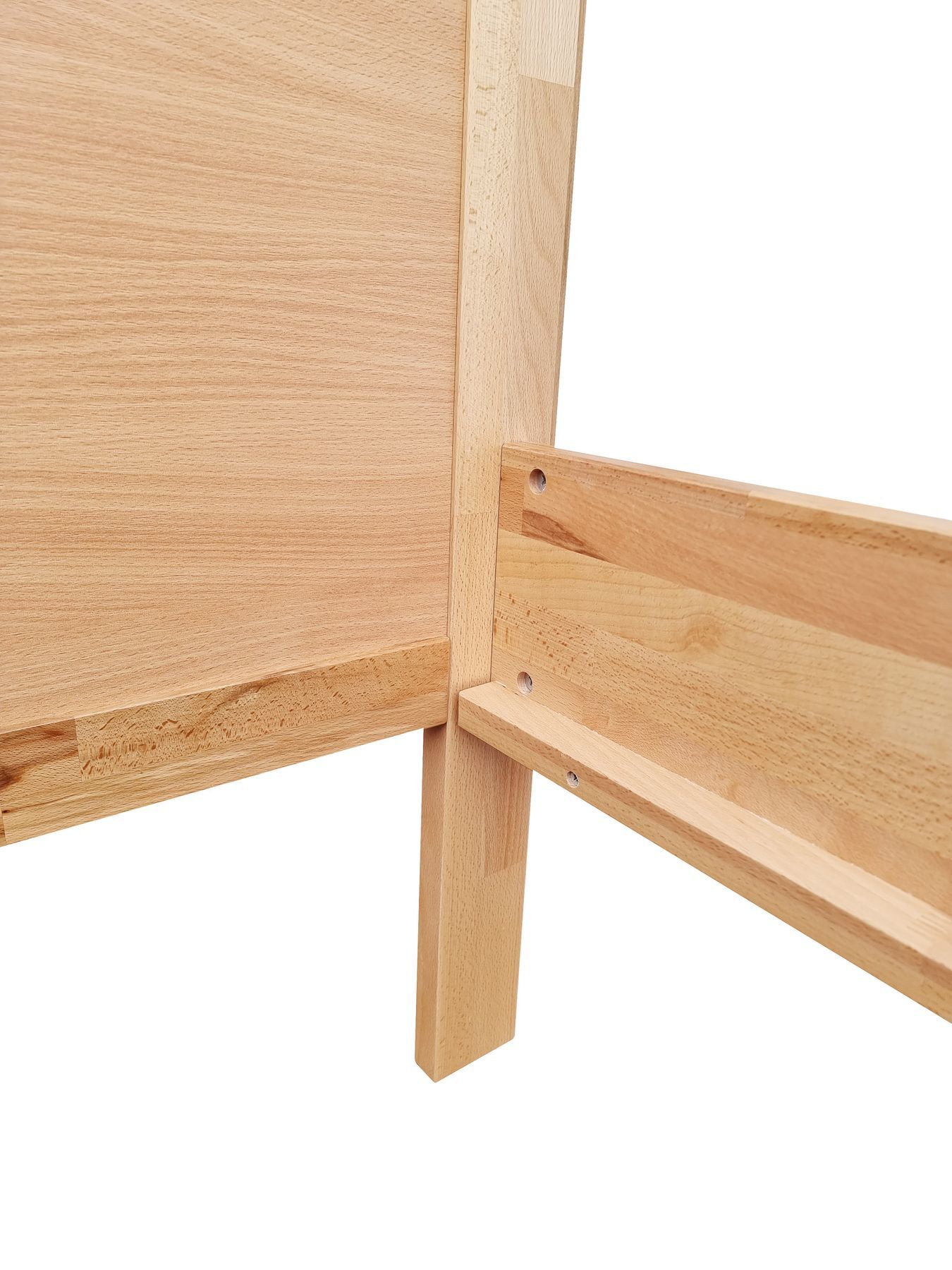 Holzstuhl, Holzbett, Holzstruktur, Beine, Holzlatten, Eckverbindung Bett im Detail