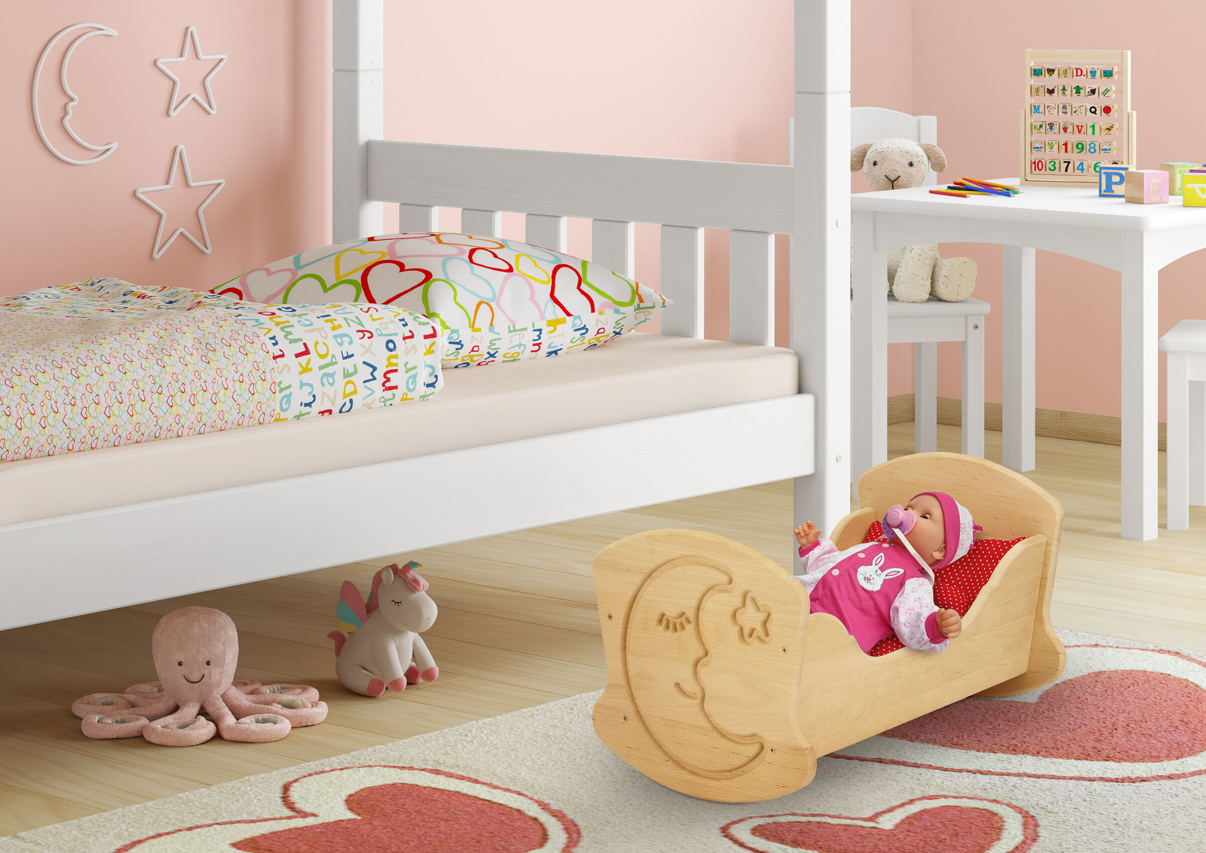 Kinderbett, Holzbett, Weiße Möbel, Bettwäsche, Spielzeug, Liebevoll gemachte Puppenwiege