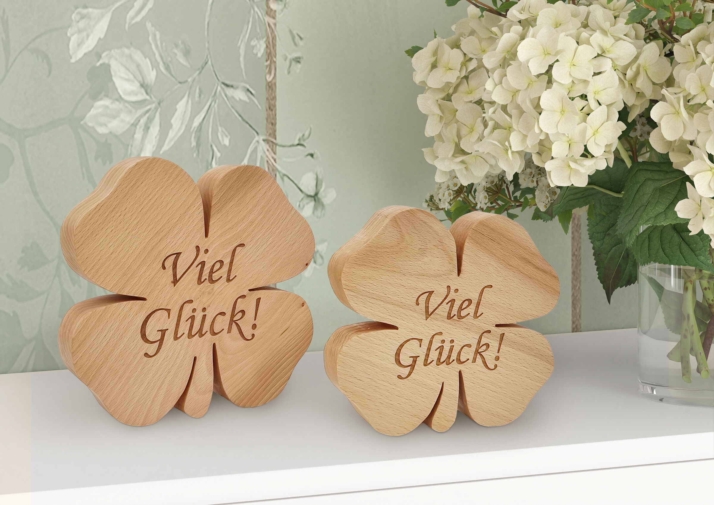 Zwei Kleeblätter aus Buche